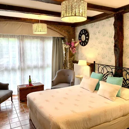 Akla La Casa Del Puente Regules