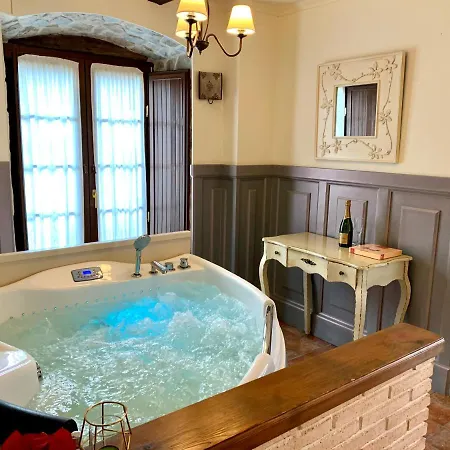 Akla La Casa Del Puente Zajazd 3*