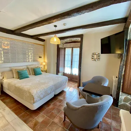 Akla La Casa Del Puente Regules