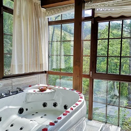 Zajazd Akla La Casa Del Puente Regules