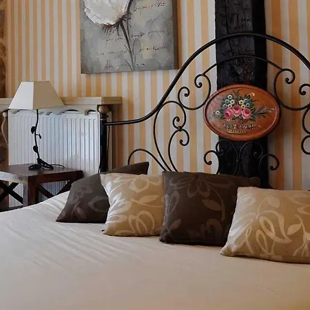 Akla La Casa Del Puente 3*