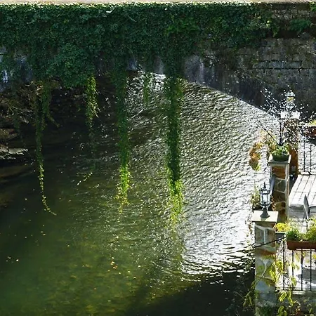 Zajazd Akla La Casa Del Puente