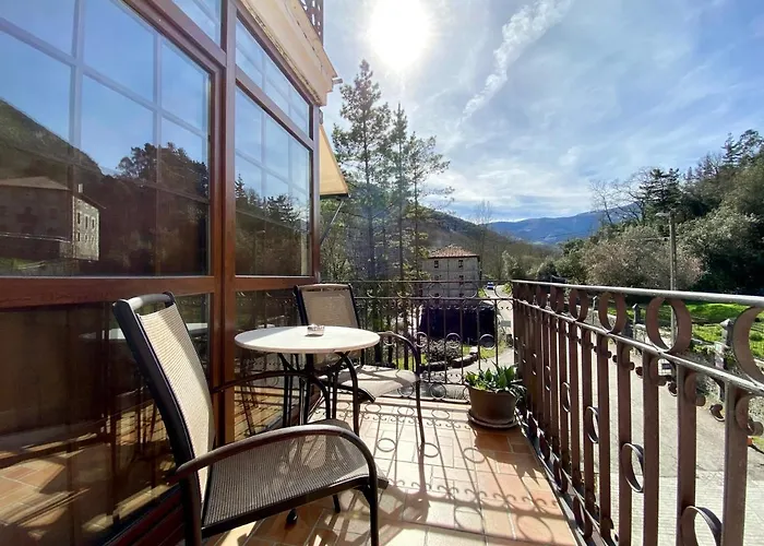 Akla La Casa Del Puente Mini-hôtel Regules