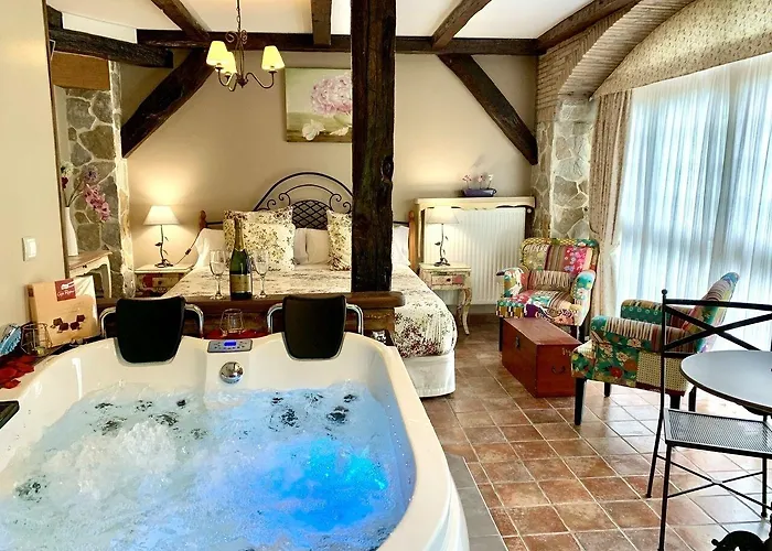 Akla La Casa Del Puente