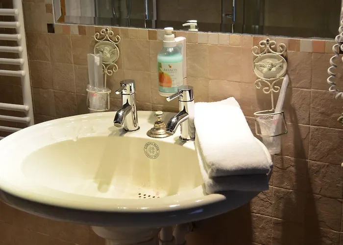 Akla La Casa Del Puente Regules