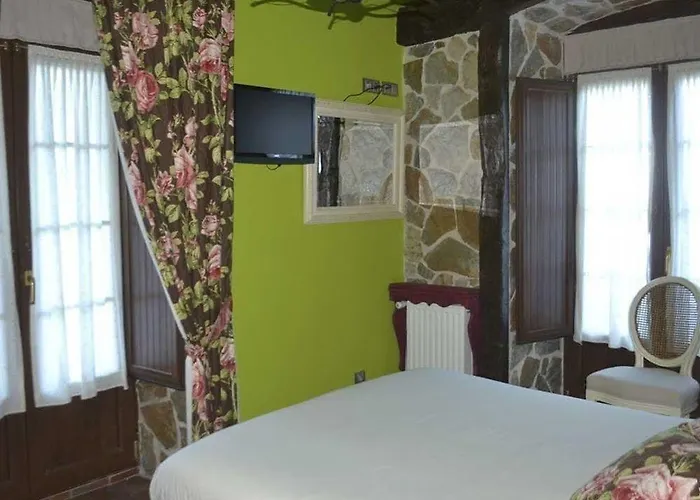 Akla La Casa Del Puente